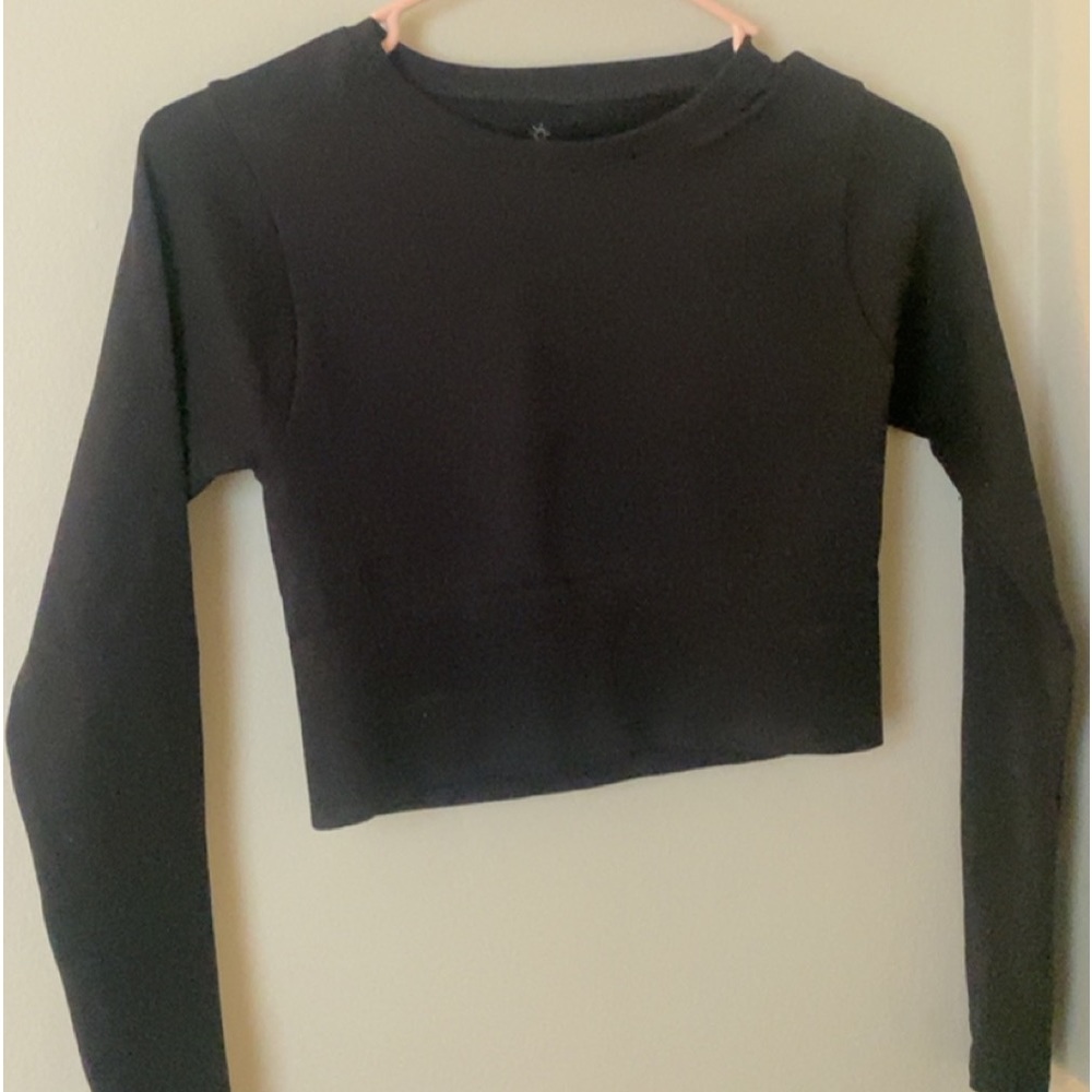 Black offline-arie long sleeve shirt XS